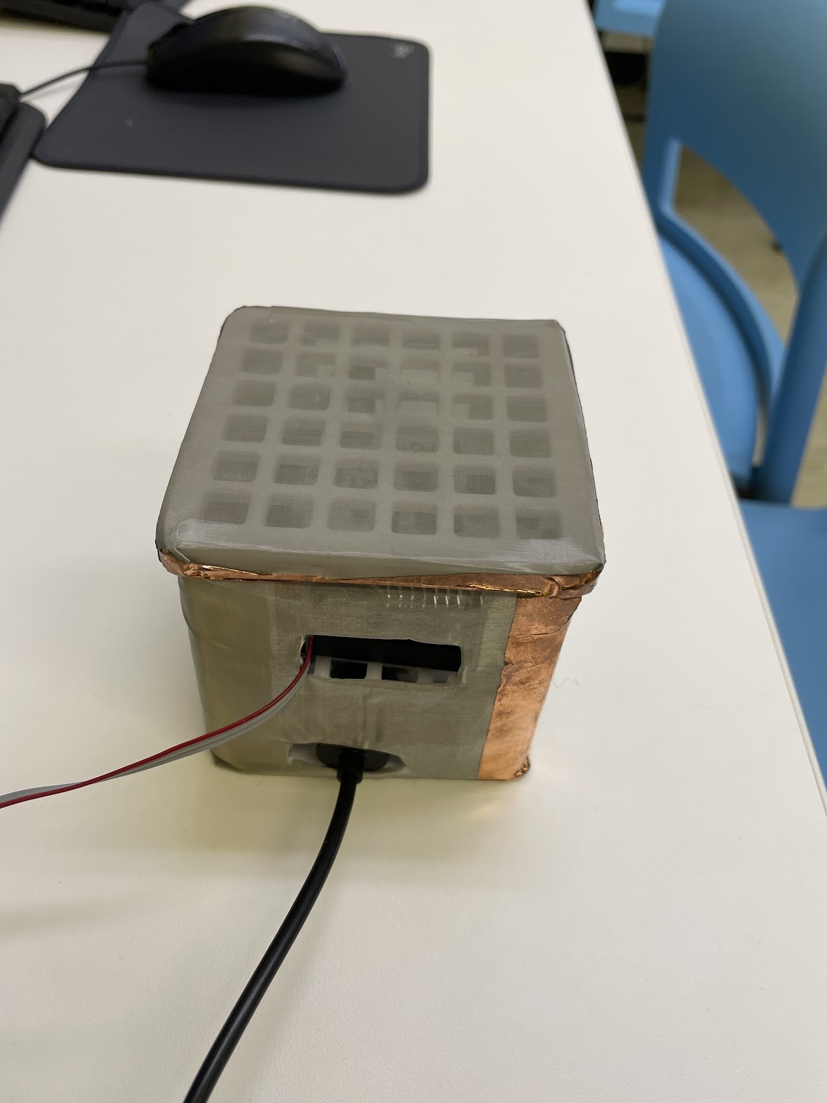 https://crizq.com/_app/immutable/assets/faraday-cage.CZWvE7Yl.png